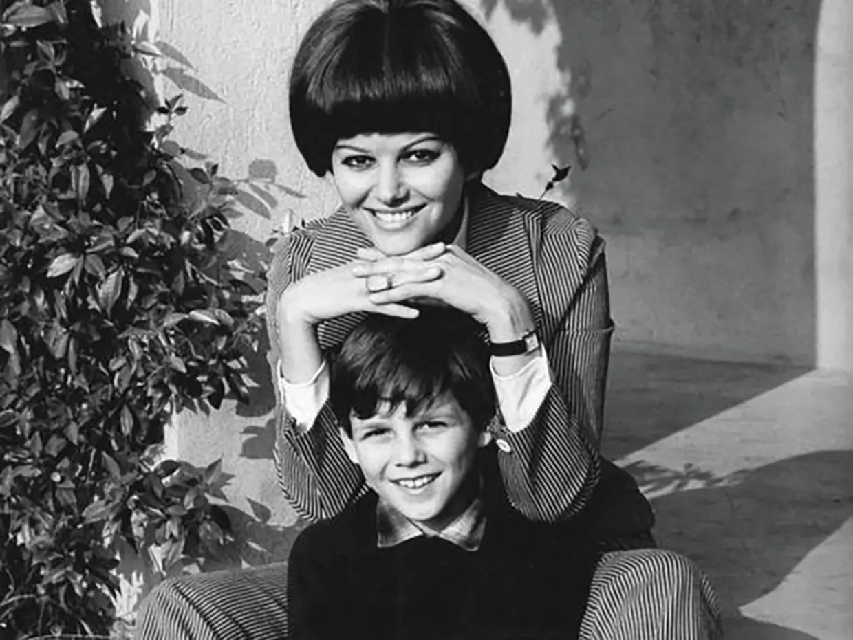 Claudia Cardinale con su hijo, Patrizio.