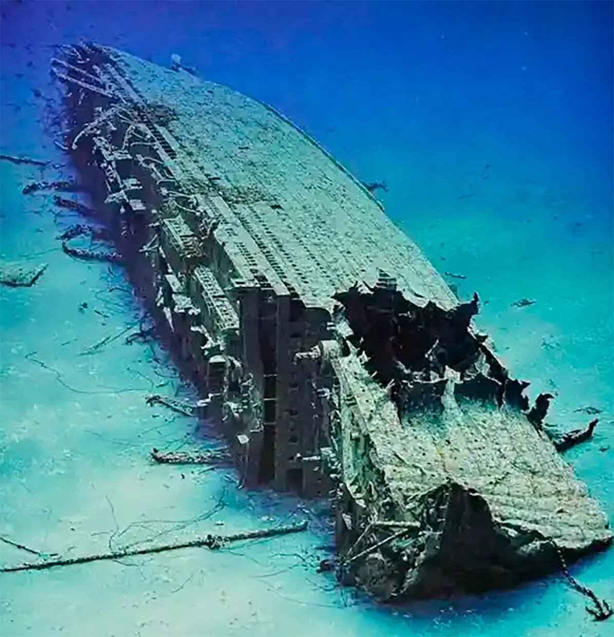 Restos del Britannic en el fondo del mar.