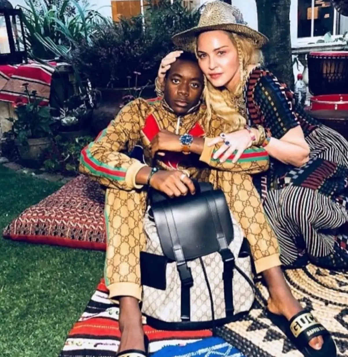 Madonna con su hijo David