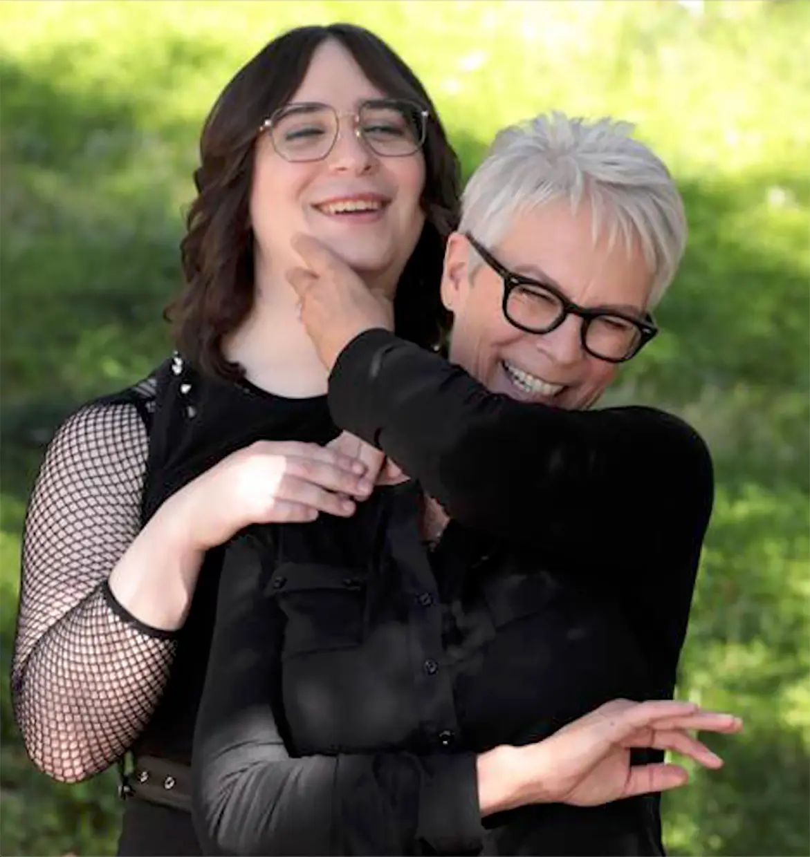 Jamie Lee Curtis con su hija trans