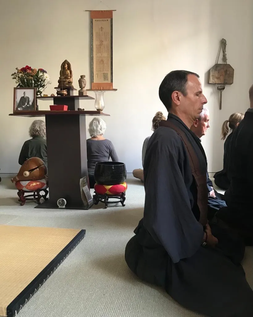 El centro zen que hay hoy en el piso donde murió Mario Biondo.