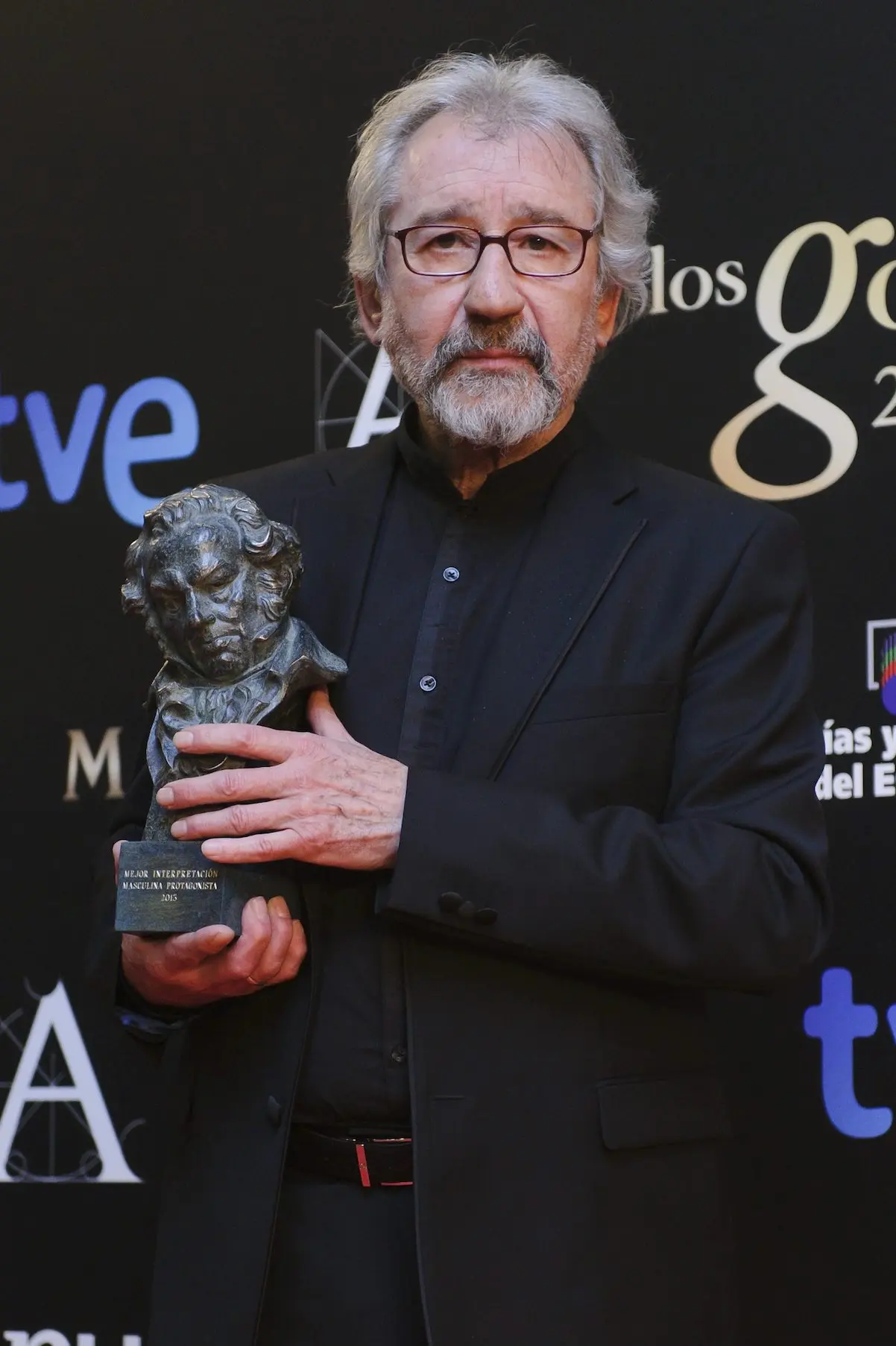 José Sacristán con su premio Goya