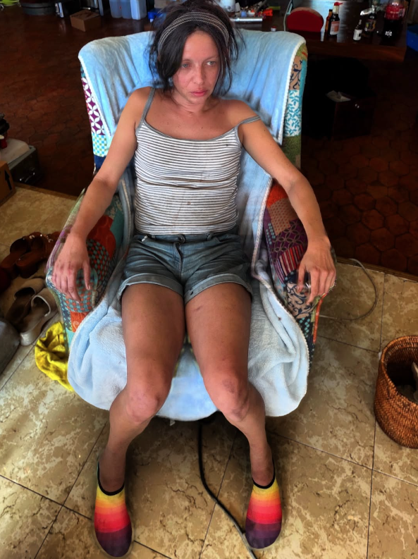 Sheila Devil vuelve a mostrar el terrible estado de la casa que heredó de Camilo Sesto