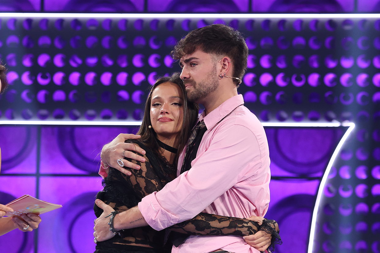Iván Rojo junto a Claudia Arenas, con quien estaba nominado.