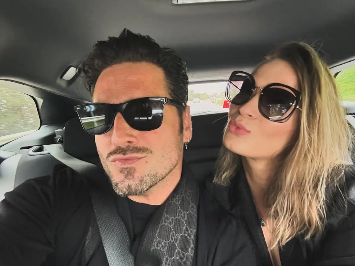 David Bustamante con su novia Yana Olina