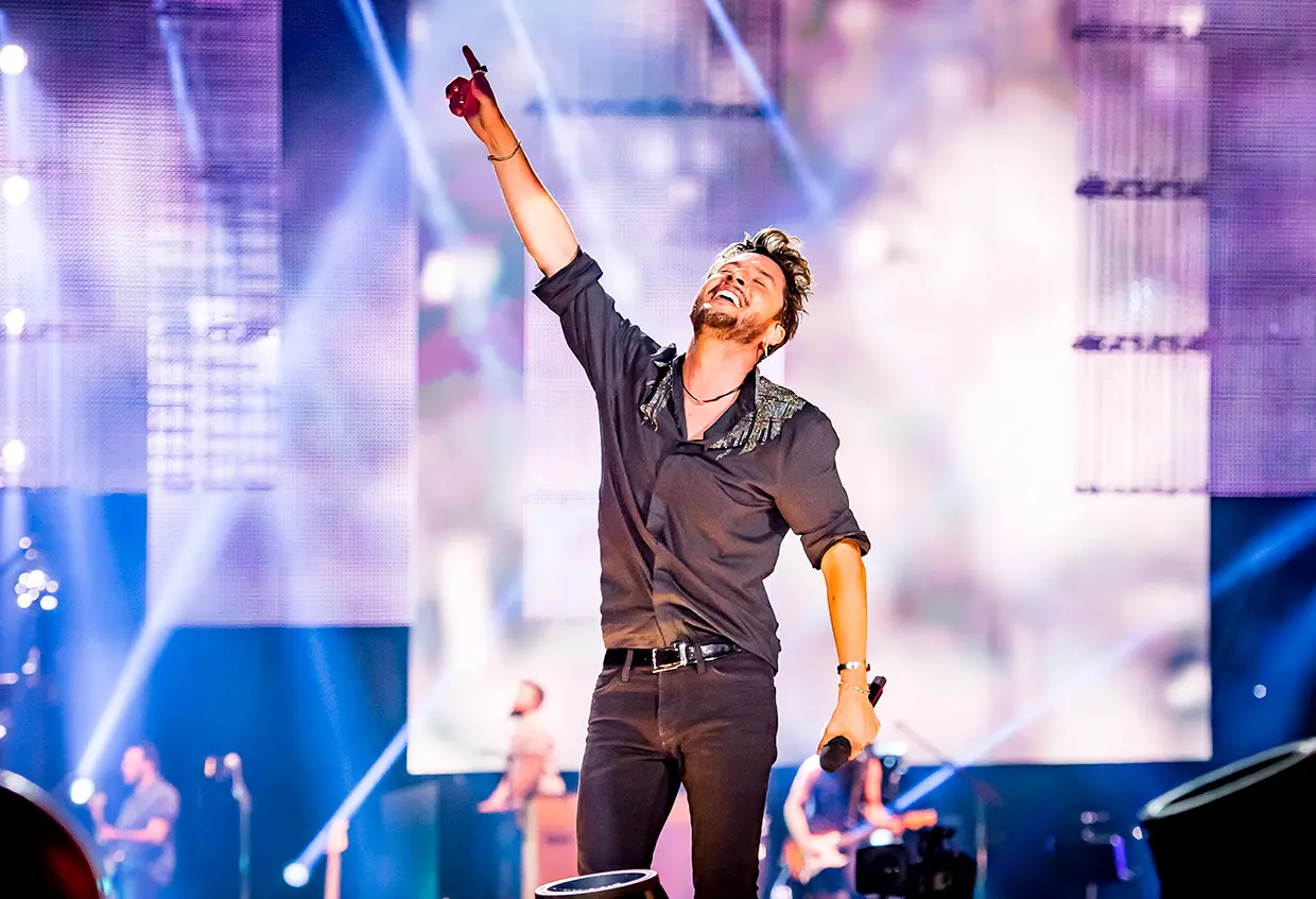 Manuel Carrasco durante un concierto