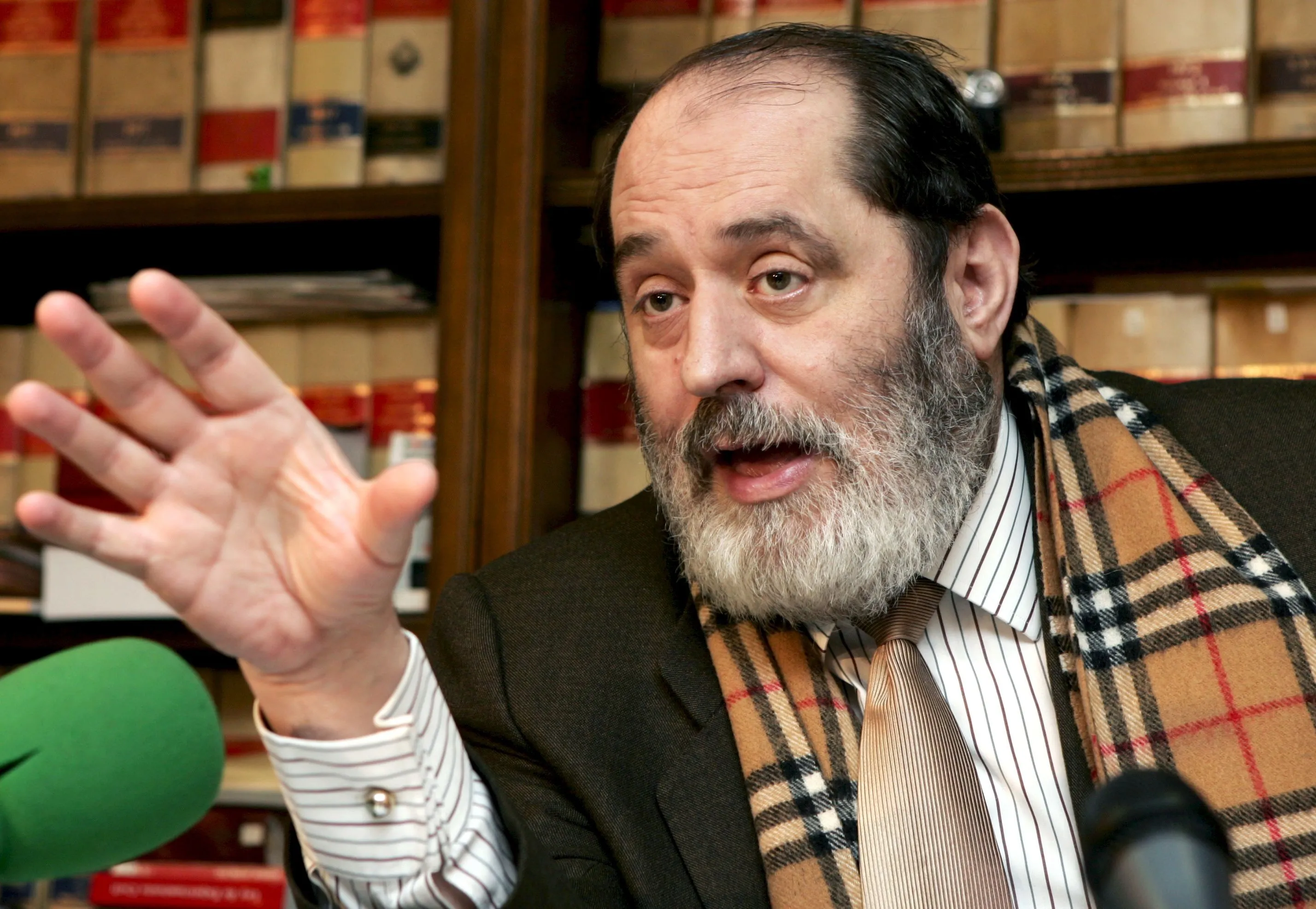 Emilio Rodríguez Menéndez.