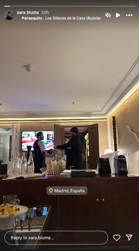 Can Yaman: así es el lujoso hotel donde se aloja en España junto a su novia