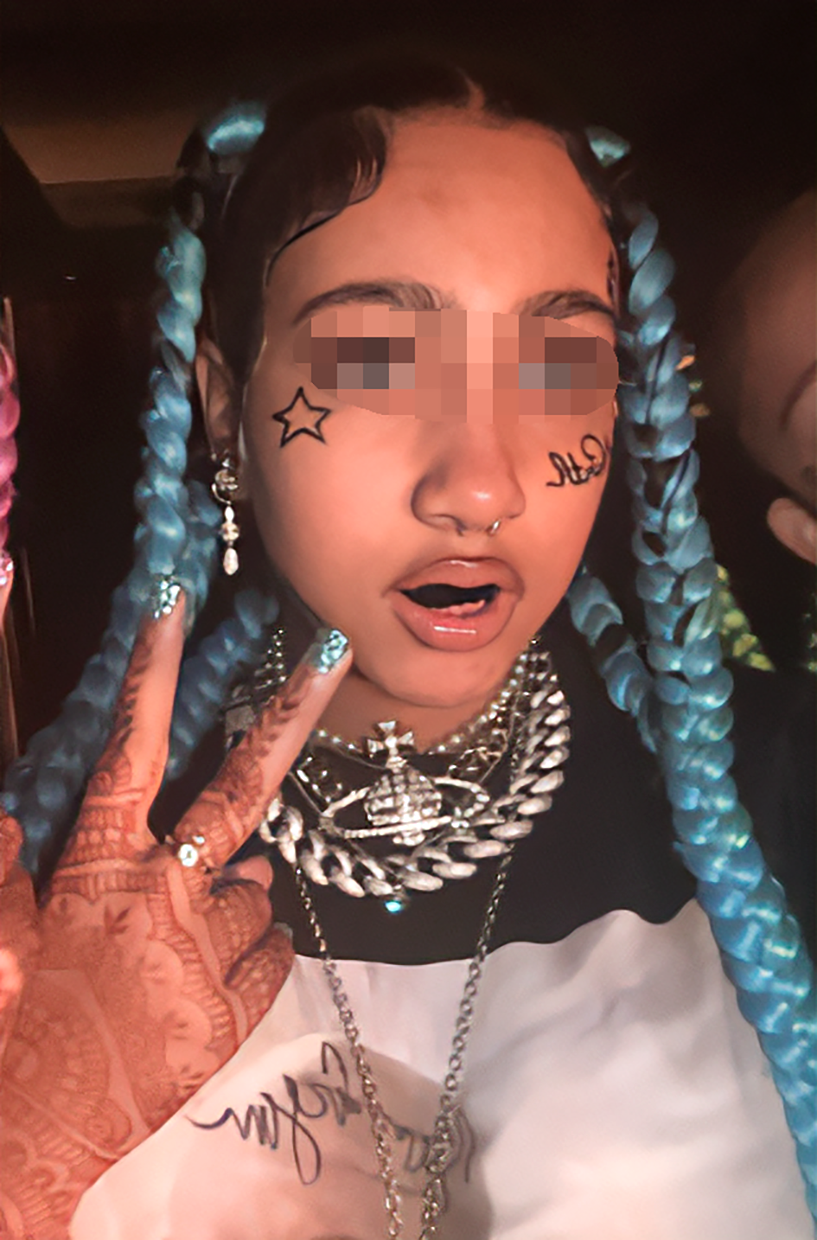 North West, la hija de 12 años de Kim Kardashian: tatuajes y piercings en la cara y los dientes negros