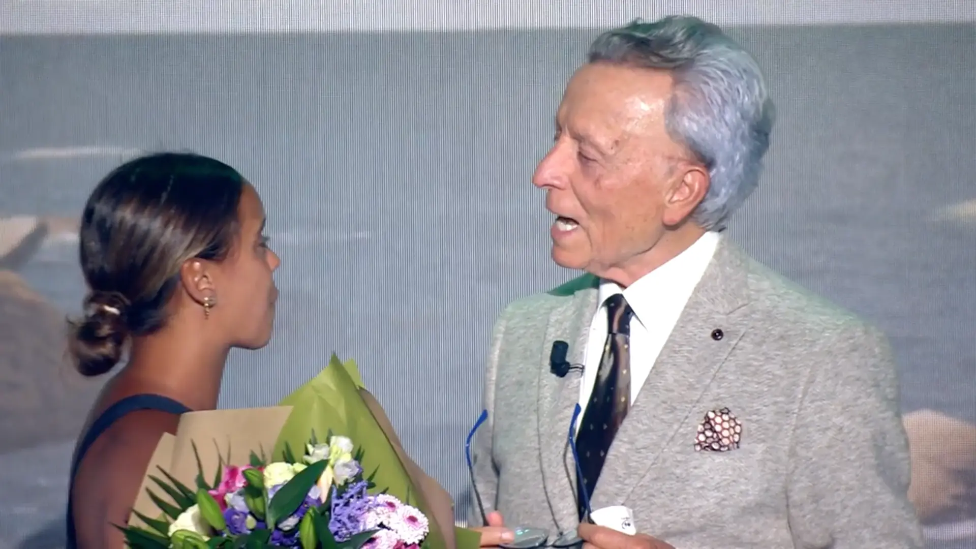 gloria camila ortega cano reencuentro supervivientes