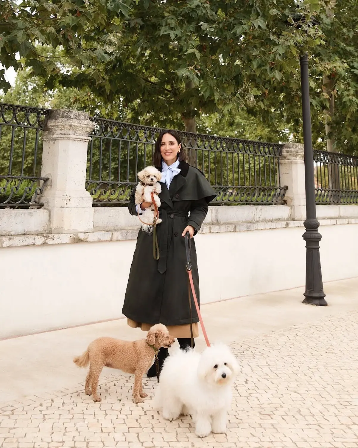 Tamara con sus perros