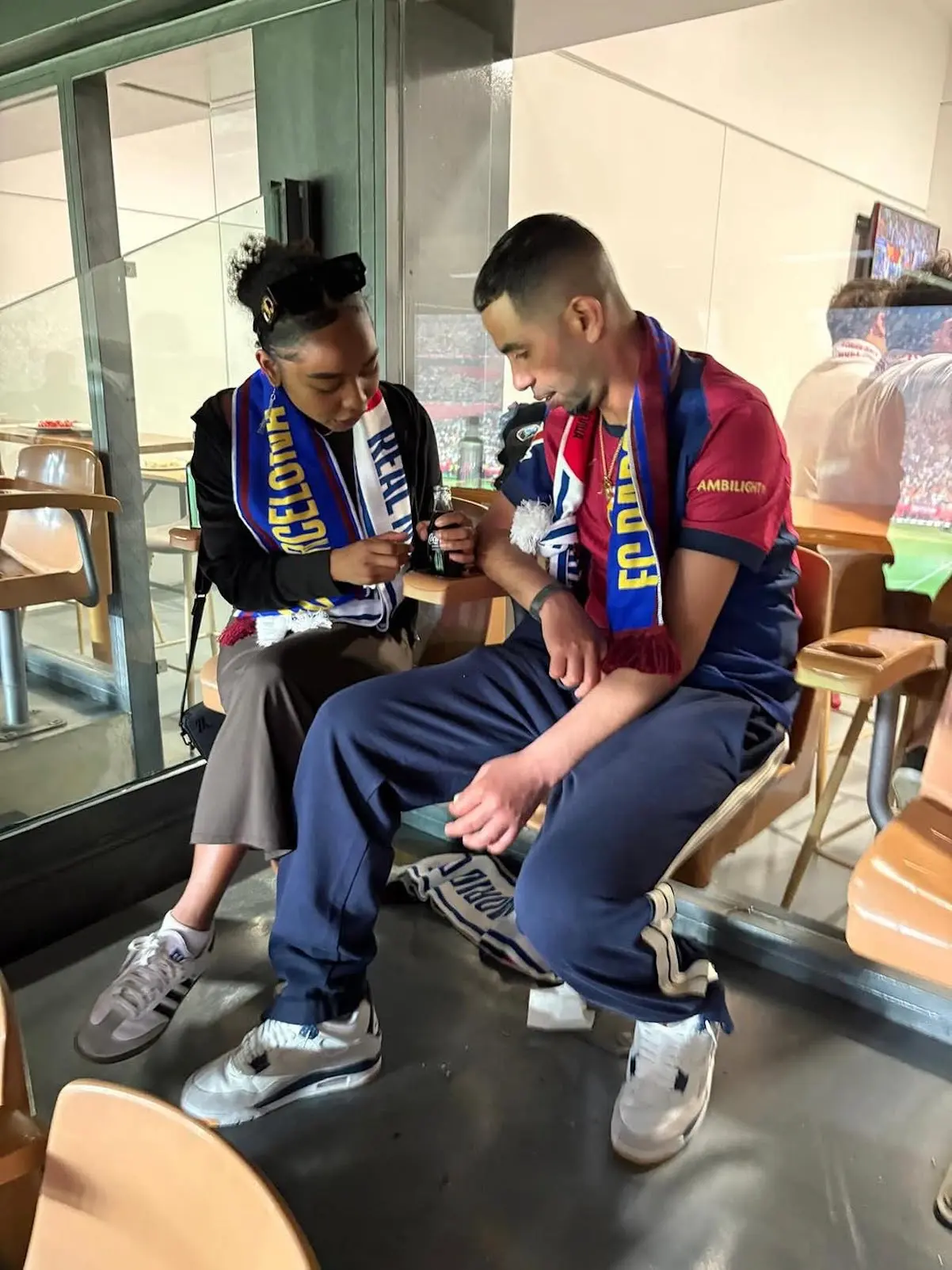 Padre Lamine Yamal con su novia