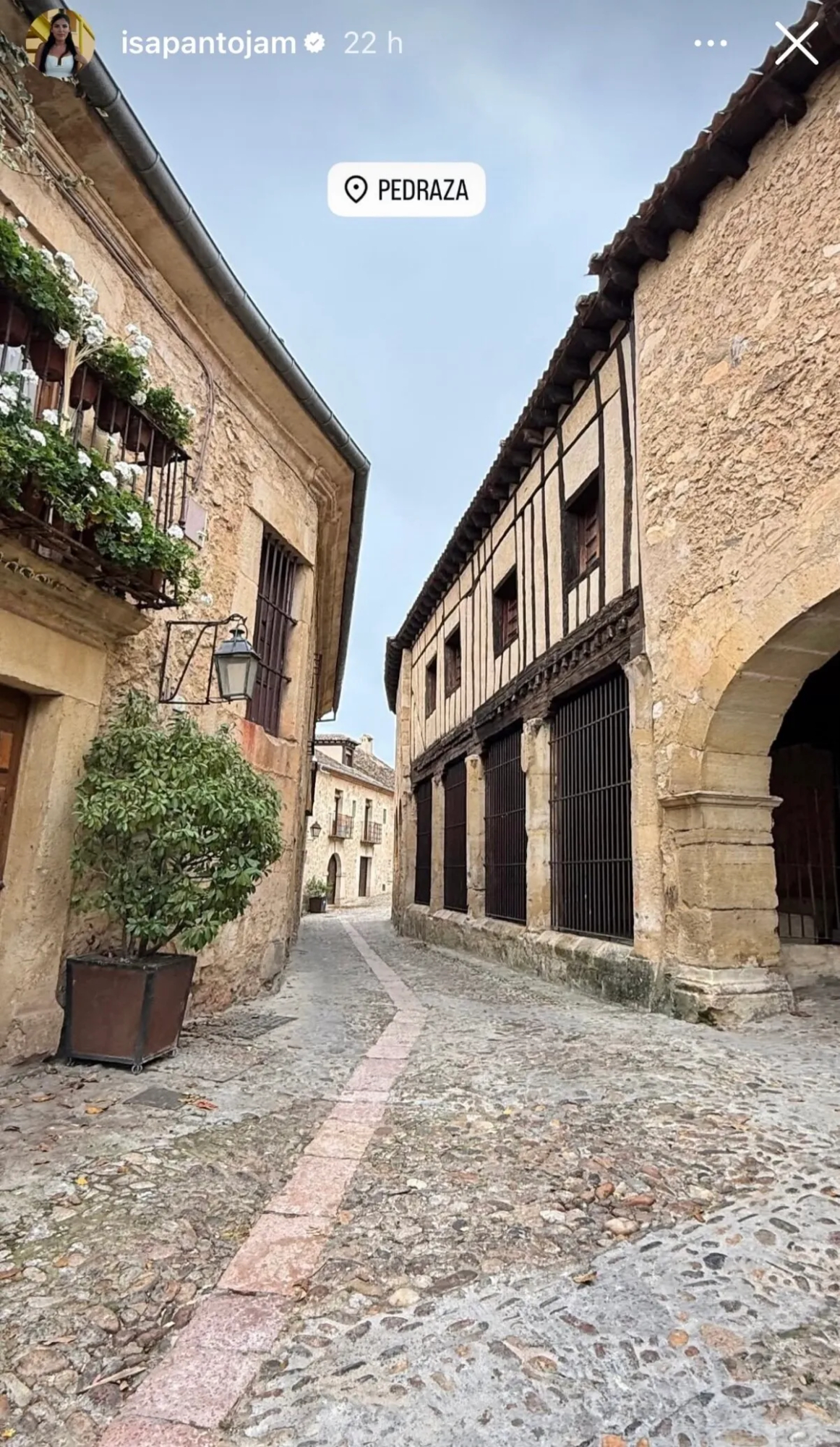 Pedraza, el pueblo al que Isa Pantoja ha ido a desconectar