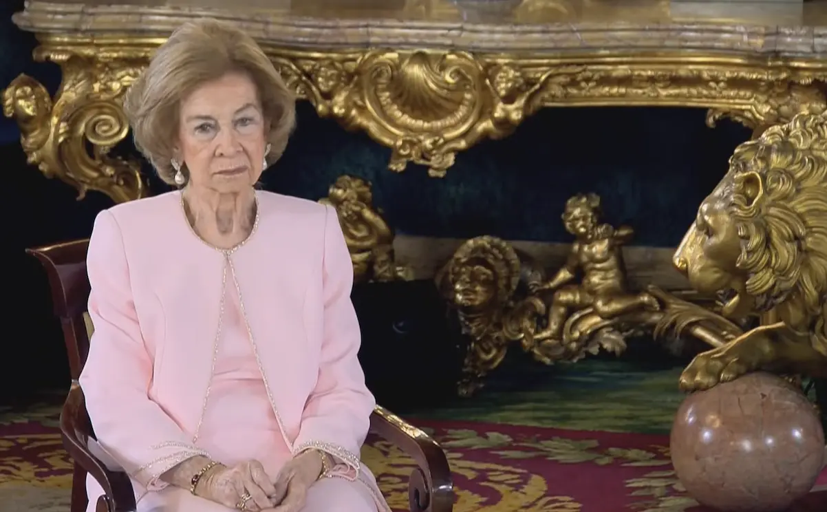 Doña Sofía ha recibido el Toisón de Oro de manos del Rey Felipe VI