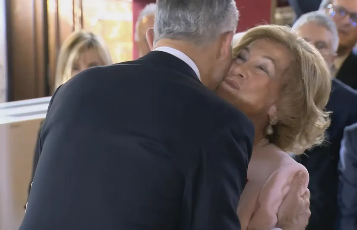 Doña Sofía ha recibido el Toisón de Oro de manos del Rey Felipe VI