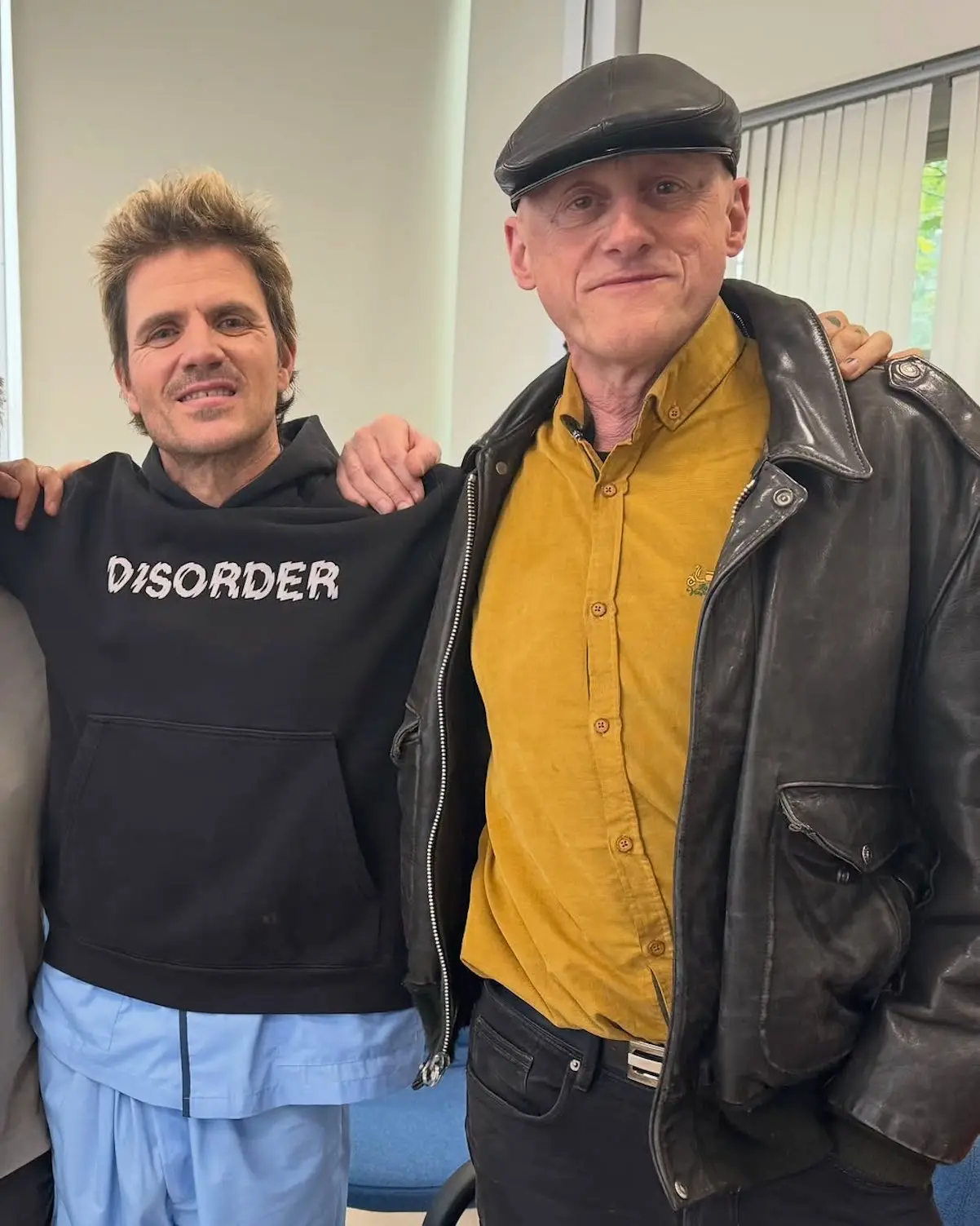 Dani Martín con el líder de Ilegales.