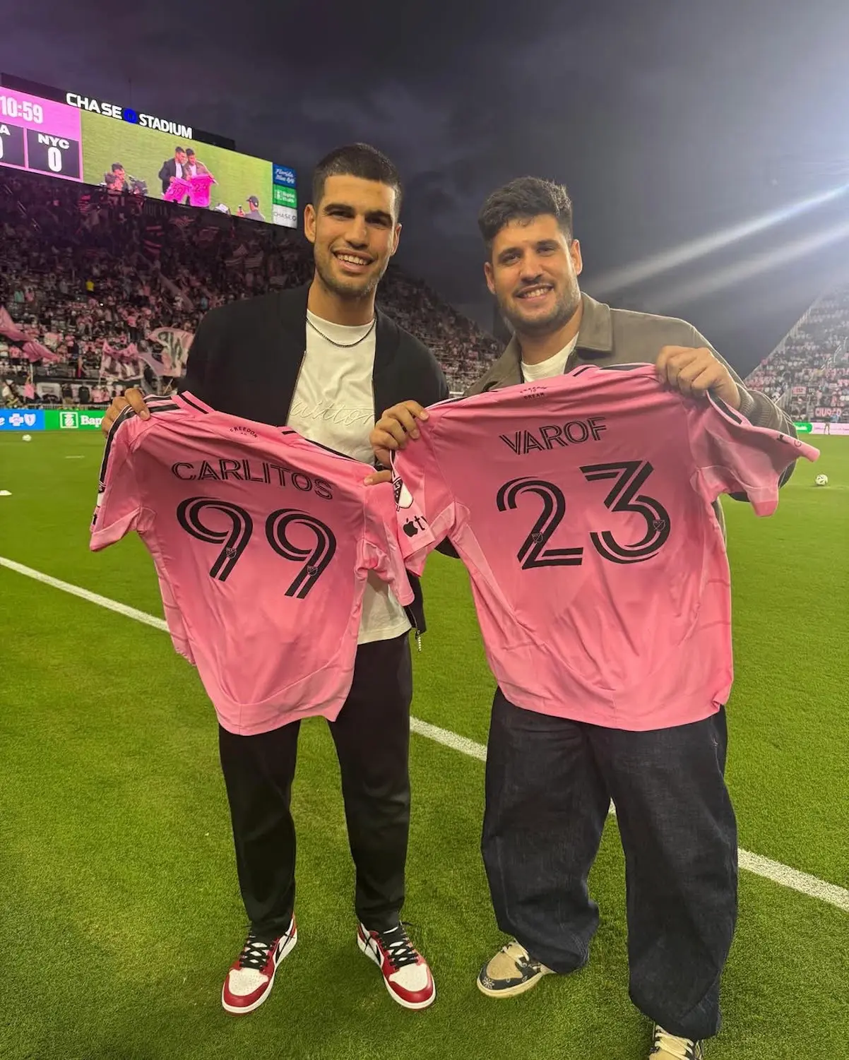 Carlos Alcaraz vacaciones amigos