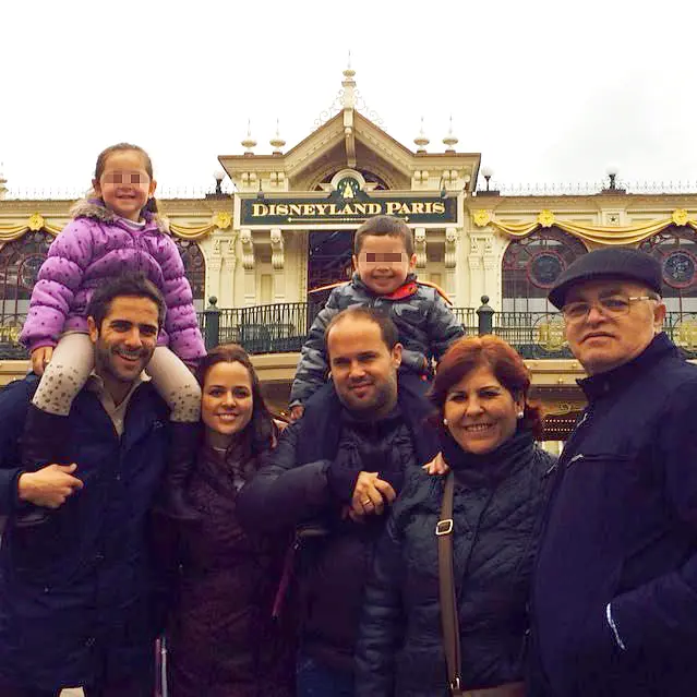 Roberto Leal y su madre